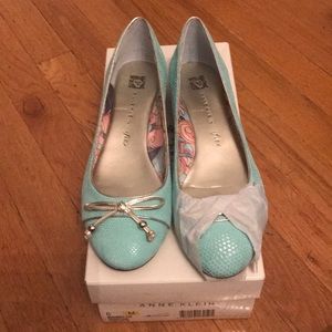 Turquoise Anne Klein flats